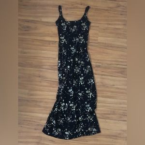 BETSEY JOHNSON BLACK GOLD FLOWER MAXI DRESS